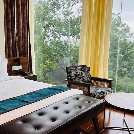 The Convoy Hotel Dibrugarh Kültér fotó