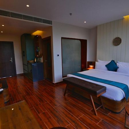 The Convoy Hotel Dibrugarh Kültér fotó