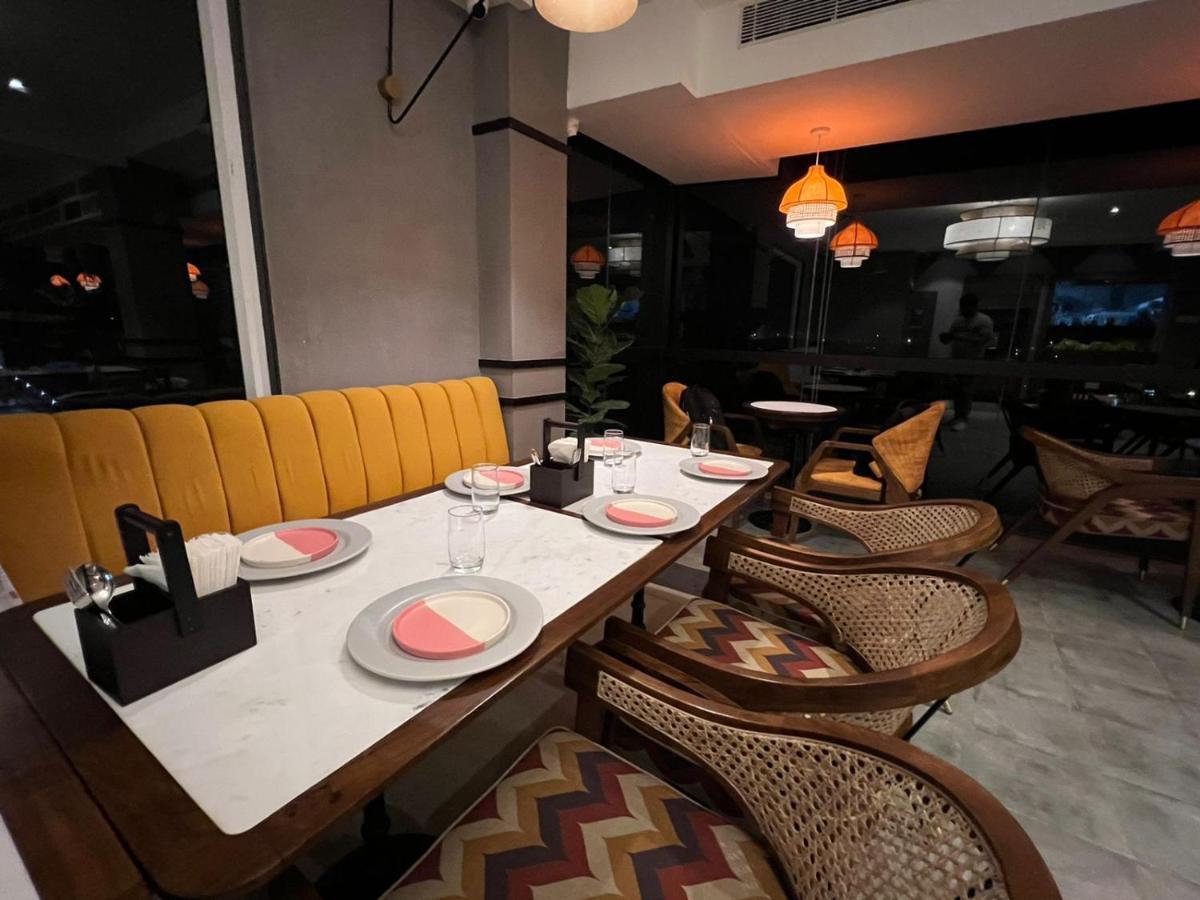 The Convoy Hotel Dibrugarh Kültér fotó